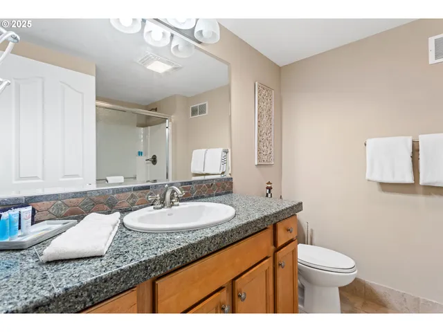 $544,000 | 300 North Pacific Street, Unit 43, Rockaway Beach, OR 97136