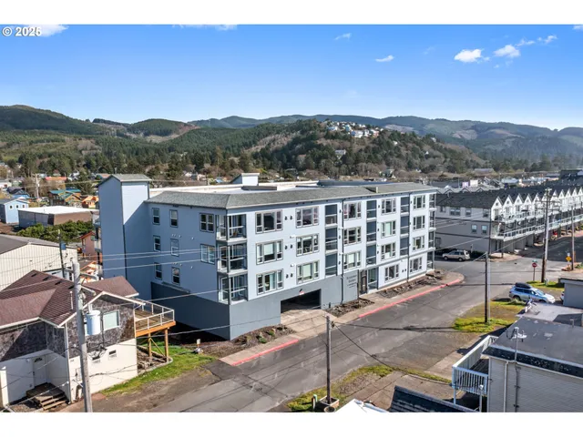 $544,000 | 300 North Pacific Street, Unit 43, Rockaway Beach, OR 97136