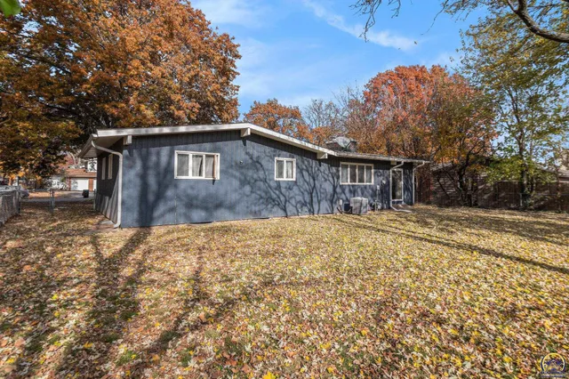 $239,000 | 5217 Southwest Belle Terrace, Topeka, KS 66604