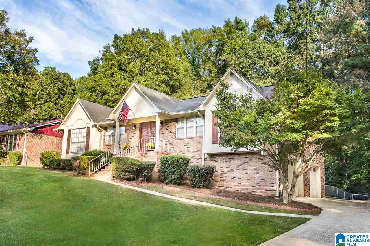 165 Cape Road Bessemer, AL 35023 - Photo 3 of 42