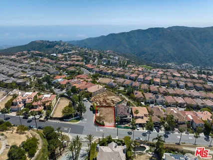 $1,299,999 | 1588 Chastain Parkway West, Pacific Palisades, CA 90272