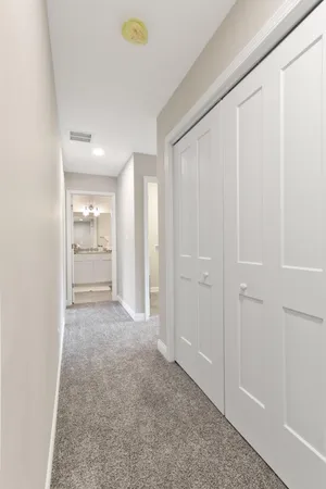 $291,750 | 945 Paula Court, Hobart, IN 46342