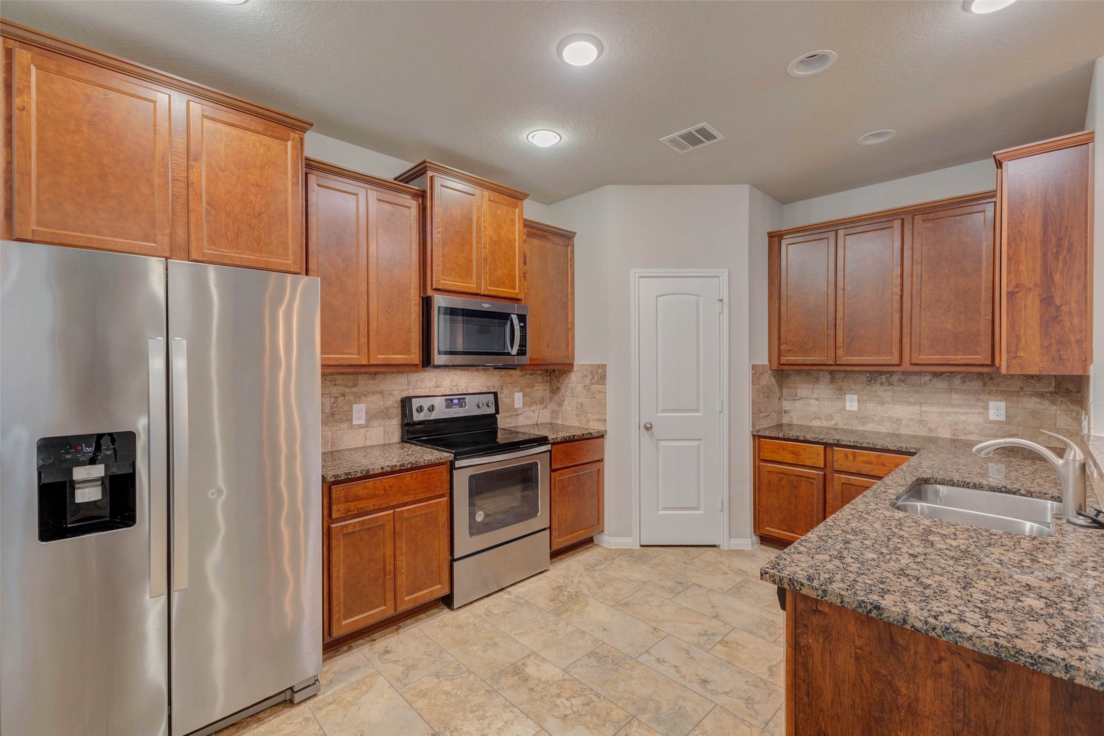 3811 Springcrest Lane Montgomery, TX 77356 - Photo 9 of 23