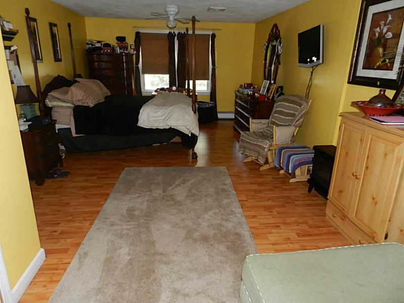 4 Long Lane Warren, RI 02885 - Photo 5 of 18 Master Bedroom.