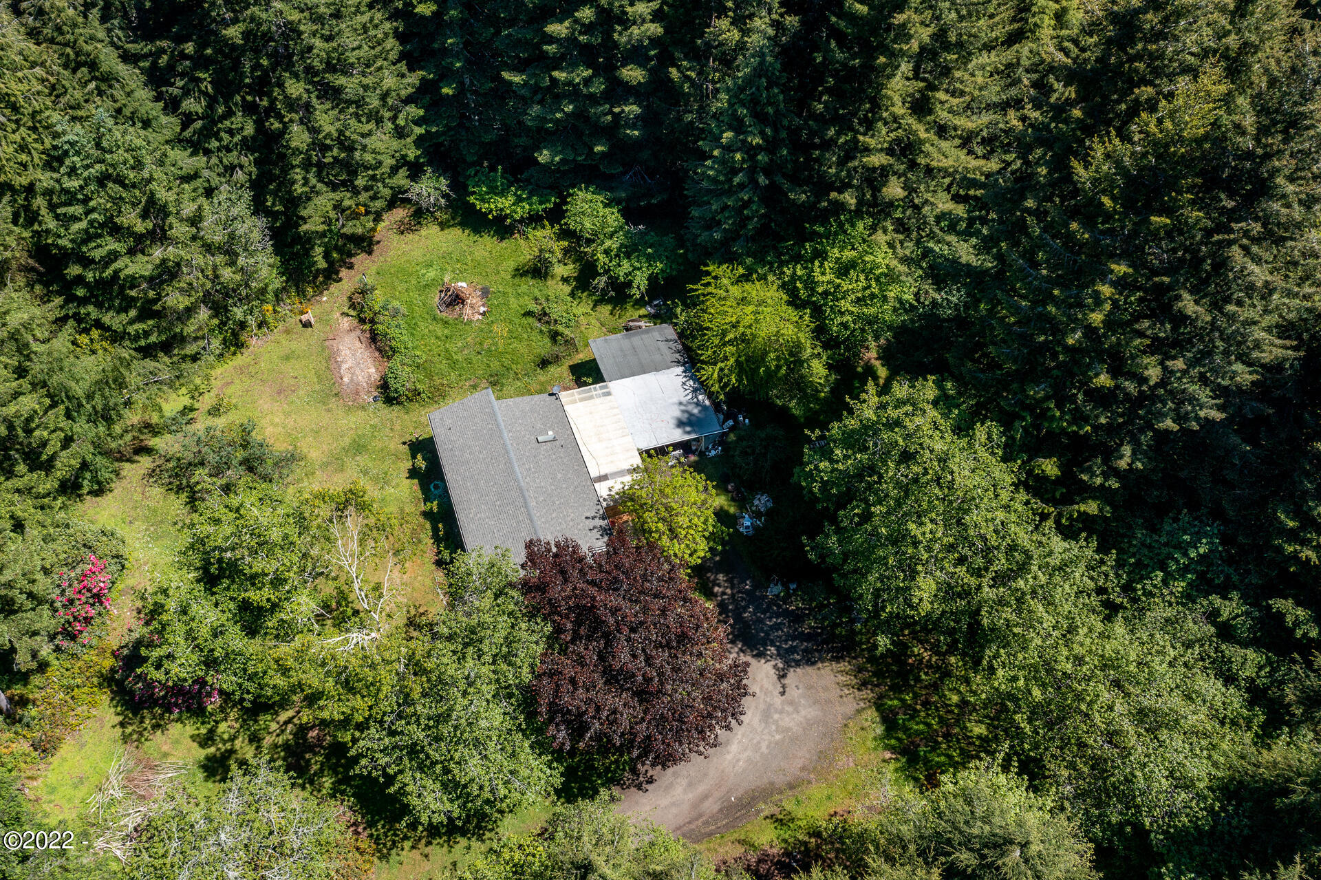 121 East Castle Road Waldport, OR 97394 - Photo 14 of 25 Drone 2