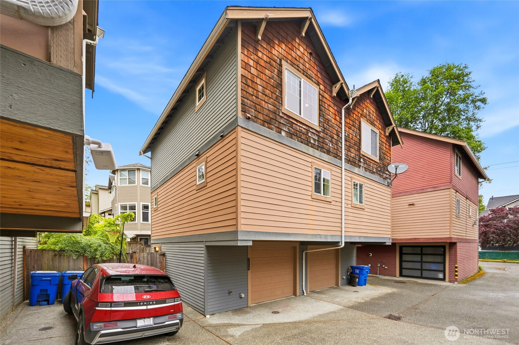 725 North 95th Street, Unit B Seattle, WA 98103 - Photo 1 of 29