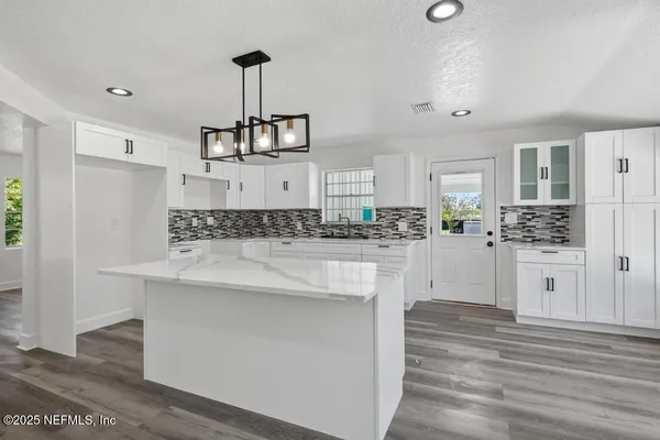 $299,999 | 9414 Carbondale Drive East, Jacksonville, FL 32208