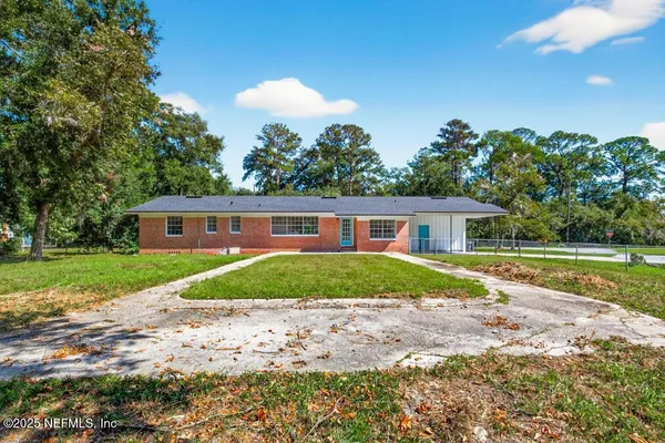 $299,999 | 9414 Carbondale Drive East, Jacksonville, FL 32208