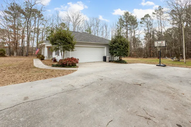 $359,900 | 1746 Rainbow Circle Northeast, Dalton, GA 30721