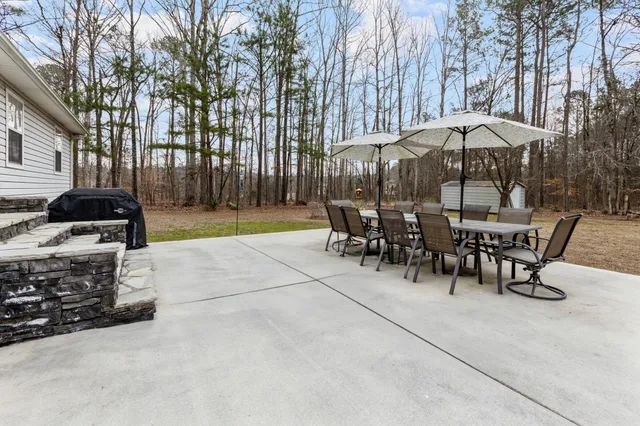 $359,900 | 1746 Rainbow Circle Northeast, Dalton, GA 30721