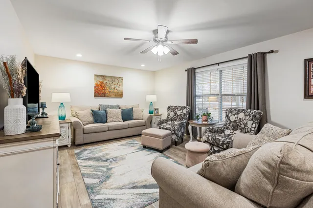 $359,900 | 1746 Rainbow Circle Northeast, Dalton, GA 30721