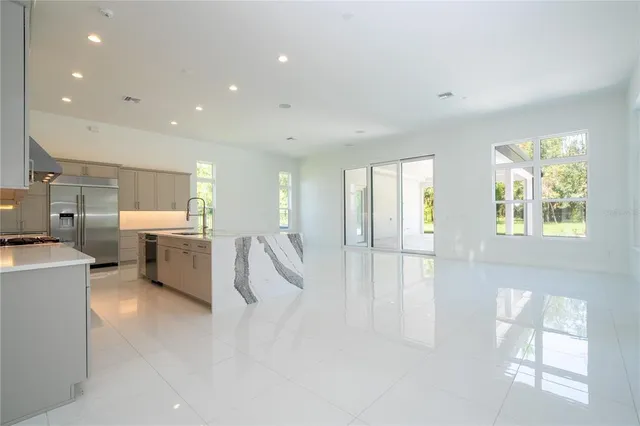 a view of an house with entryway and front door