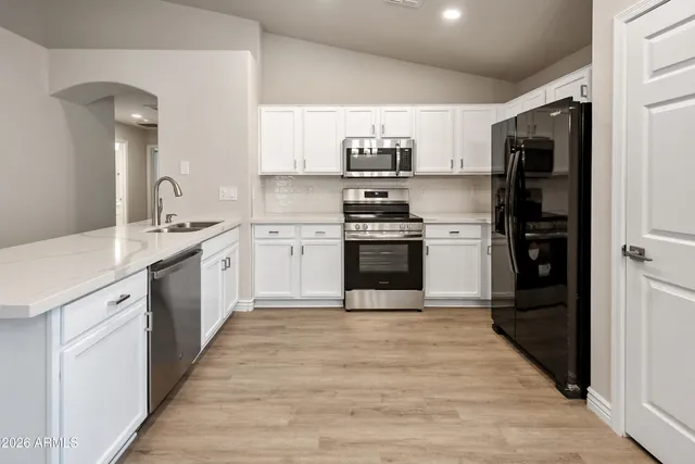 $390,000 | 5811 South 16th Drive, Phoenix, AZ 85041