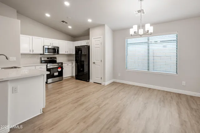 $390,000 | 5811 South 16th Drive, Phoenix, AZ 85041