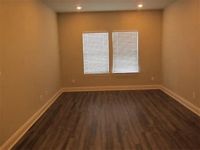 $1,250 | 2725 Independence Street, Unit 302, Metairie, LA 70006