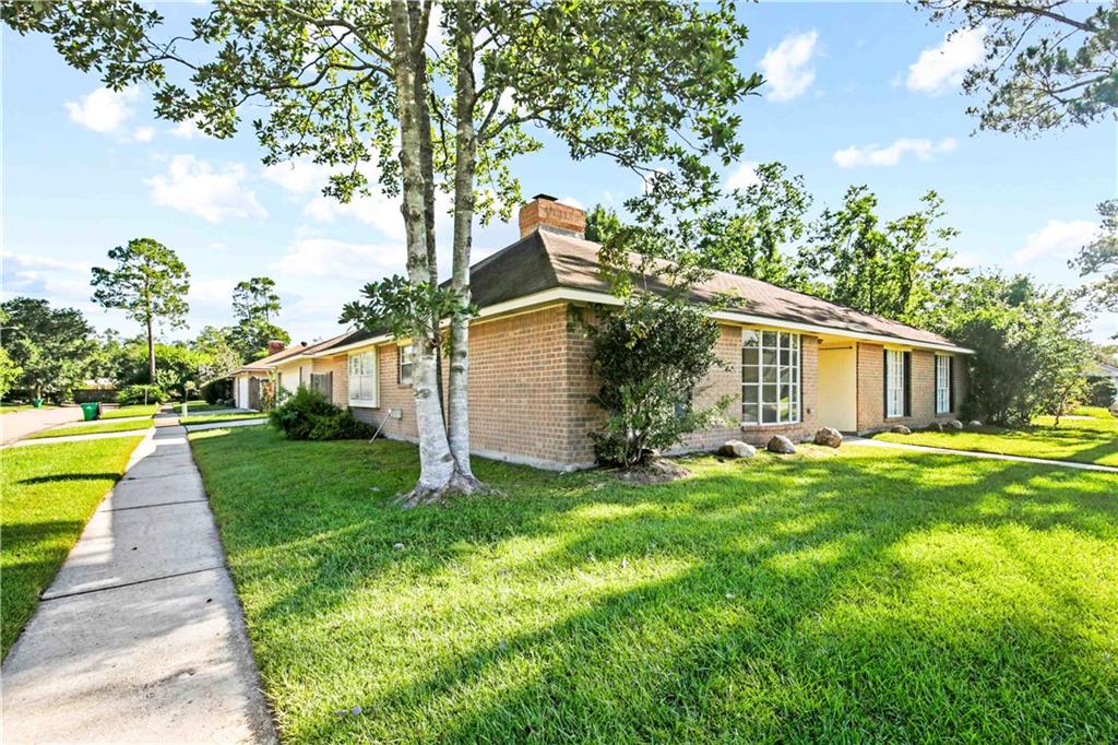 400 Longleaf Drive Slidell, LA 70458 - Photo 2 of 15