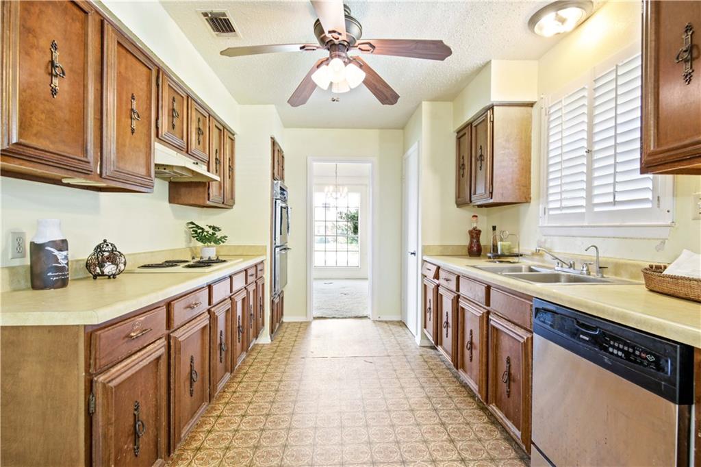 400 Longleaf Drive Slidell, LA 70458 - Photo 8 of 15