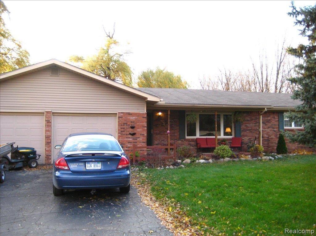 13635 Grafton Road Carleton, MI 48117 - Photo 1 of 18 Grafton Rd Carleton 003