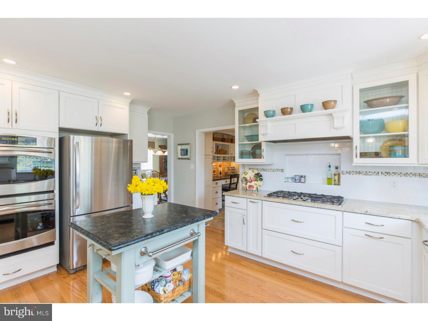 6 Old Covered Bridge Road Newtown Square, PA 19073 - Photo 7 of 25