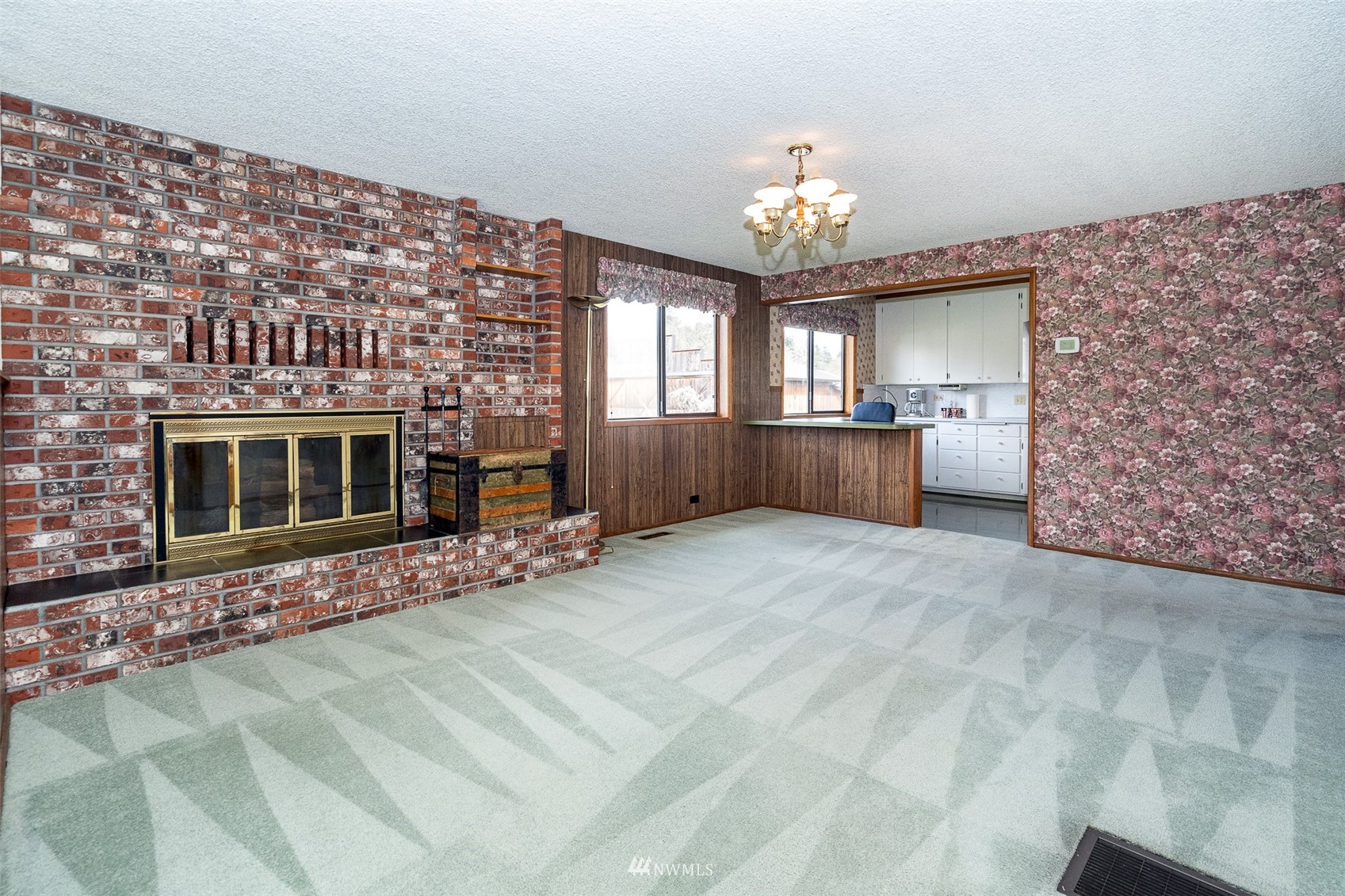 172 Bunker Creek Road Chehalis, WA 98532 - Photo 3 of 40 a view of an empty room with a fireplace