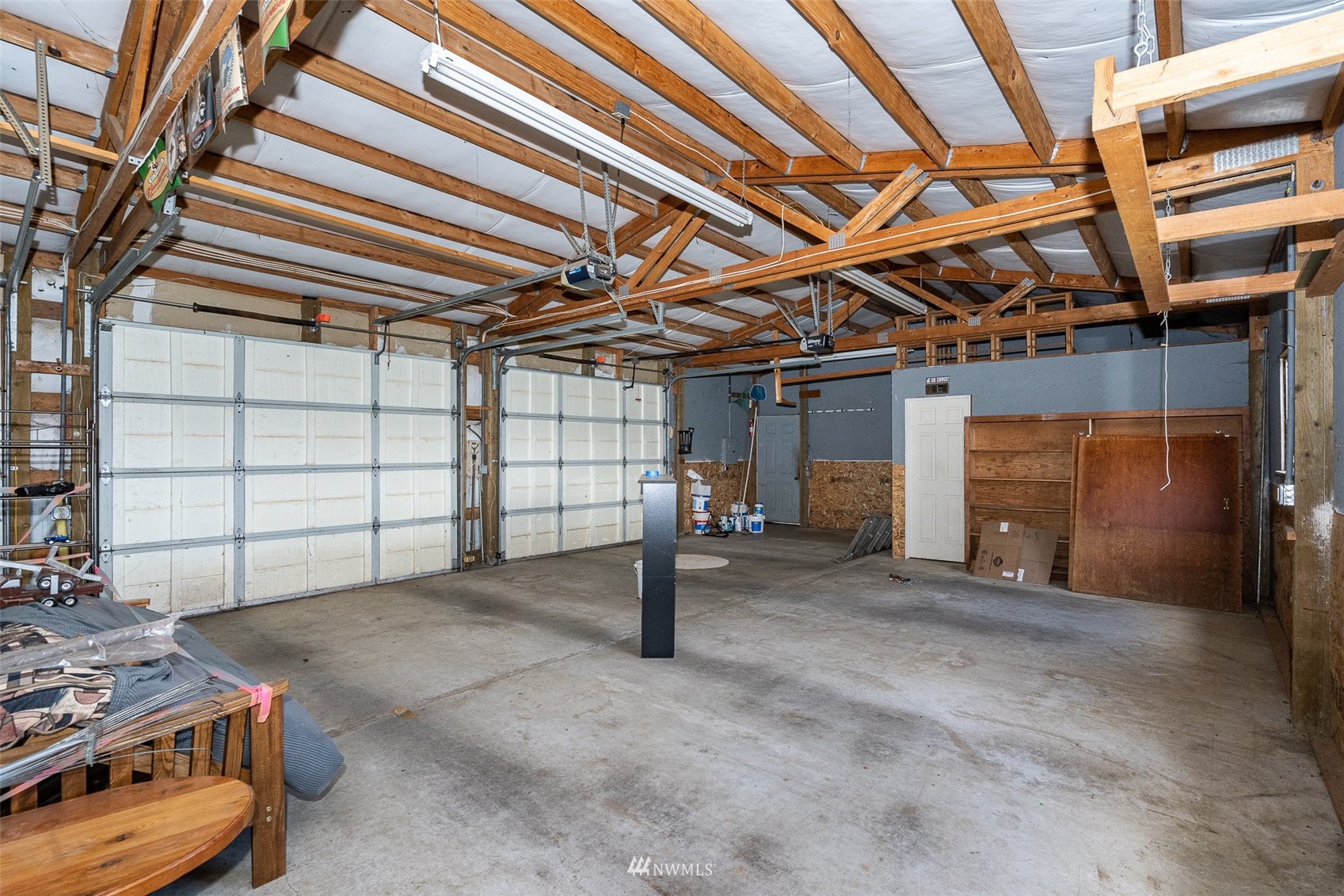 172 Bunker Creek Road Chehalis, WA 98532 - Photo 33 of 40 a view of a garage