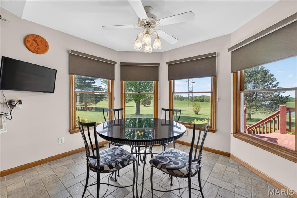 506 Windy Hill Road Elsberry, MO 63343 - Photo 10 of 42