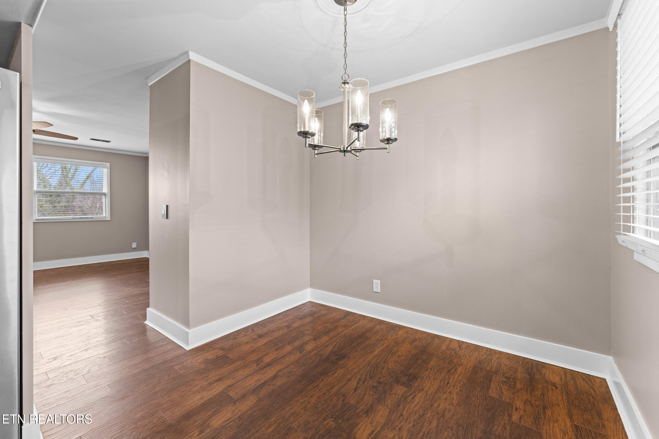 8209 Tamarack Road Knoxville, TN 37919 - Photo 13 of 36 8209 tamarack road-13