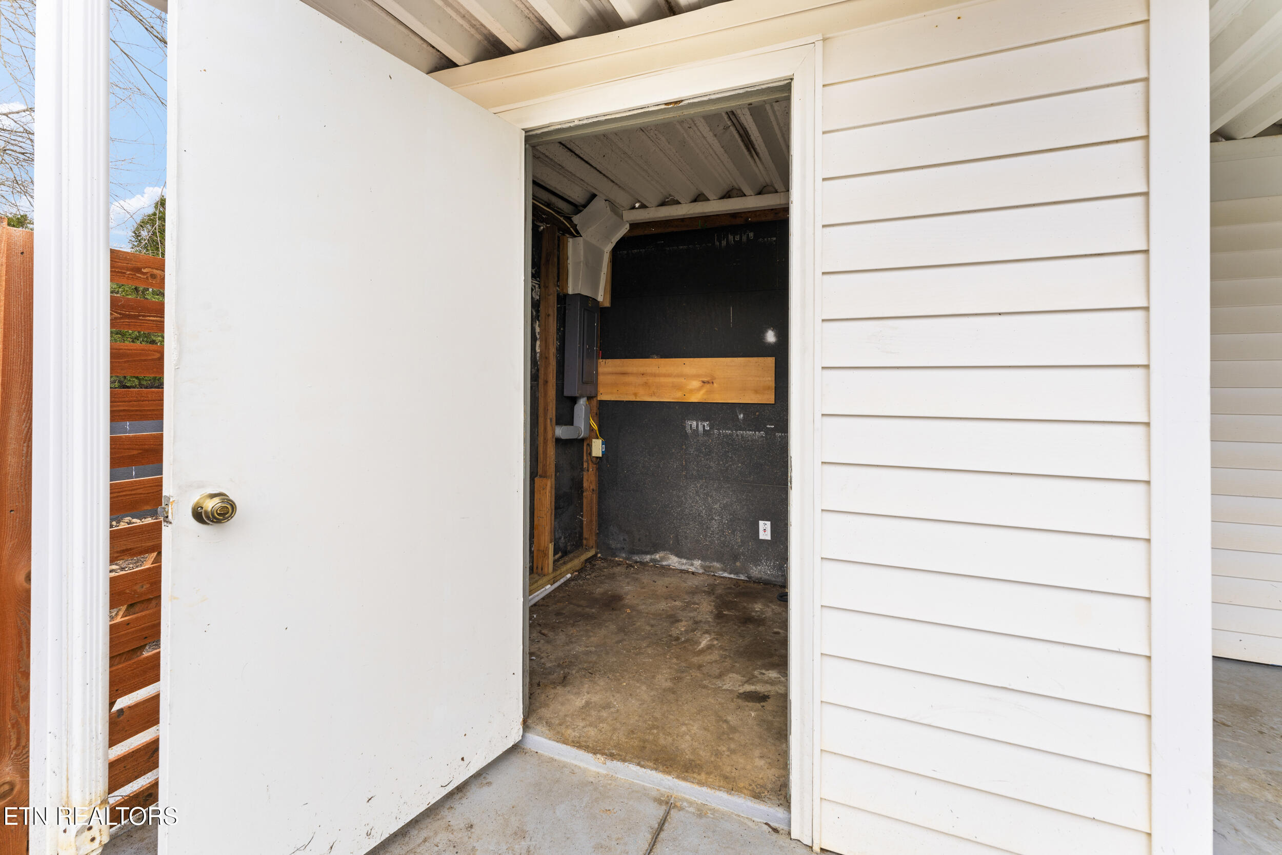 8209 Tamarack Road Knoxville, TN 37919 - Photo 26 of 36 8209 tamarack road-26