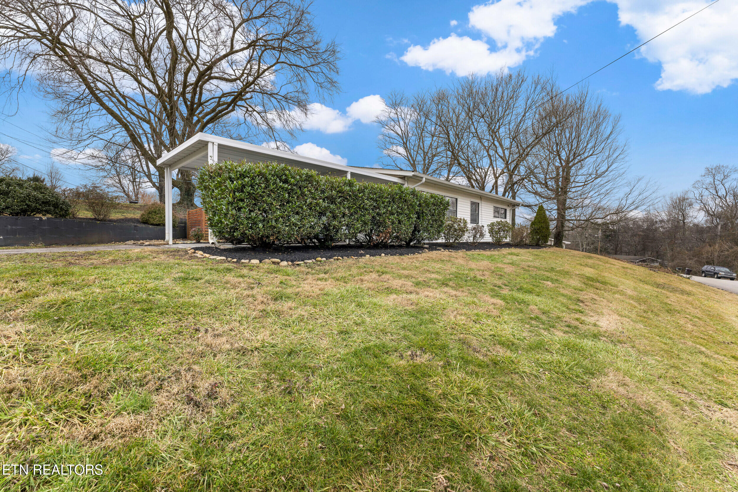 8209 Tamarack Road Knoxville, TN 37919 - Photo 35 of 36 8209 tamarack road-35