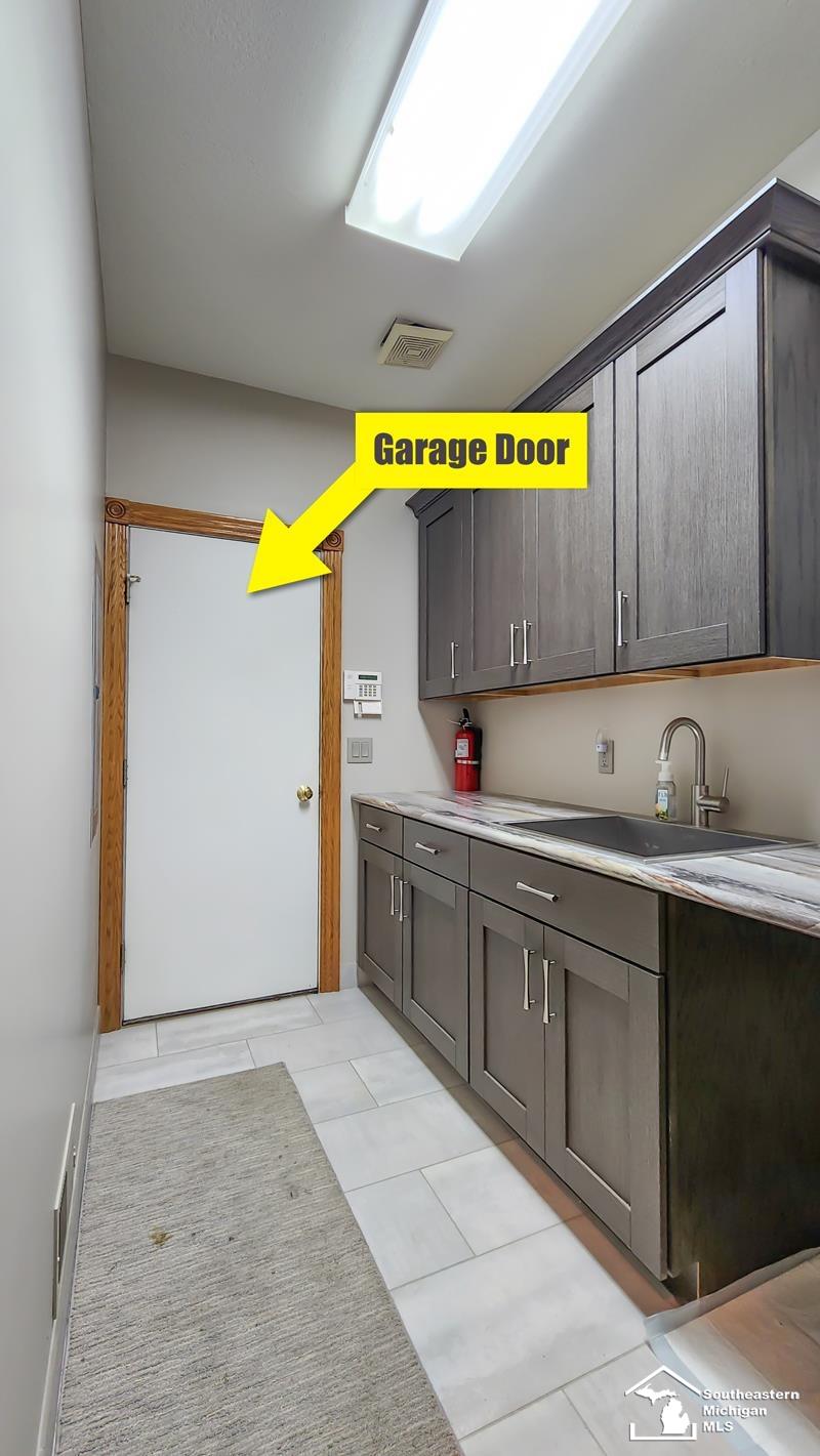 4107 Brest Road Newport, MI 48166 - Photo 20 of 24 50122668-19.JPG