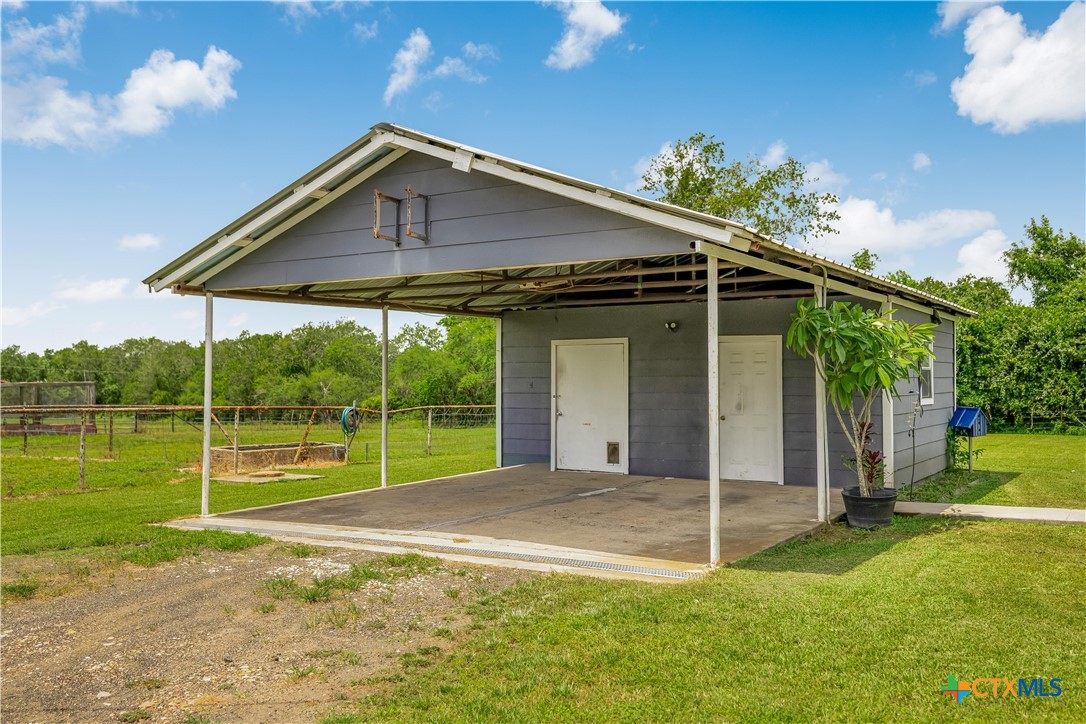 1363 Old Goliad Road Victoria, TX 77905 - Photo 18 of 31
