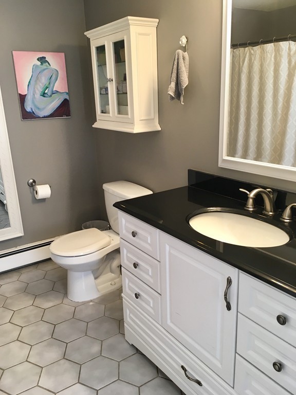 21 Chestnut Street, Unit 3 Chelsea, MA 02150 - Photo 8 of 18 Gallery Image 8