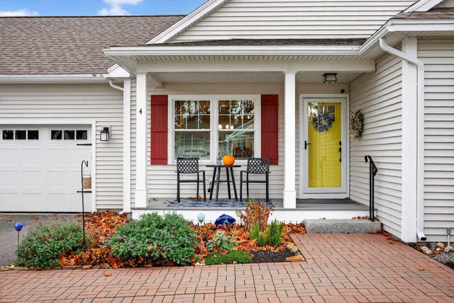 $1,195,000 | 4 Glos Way, Unit 14, Cape Elizabeth, ME 04107