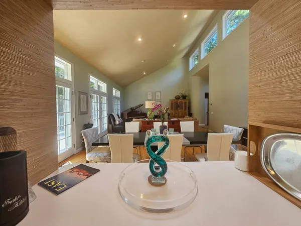 $30,000 | 150 Talmage Farm Lane, East Hampton, NY 11937