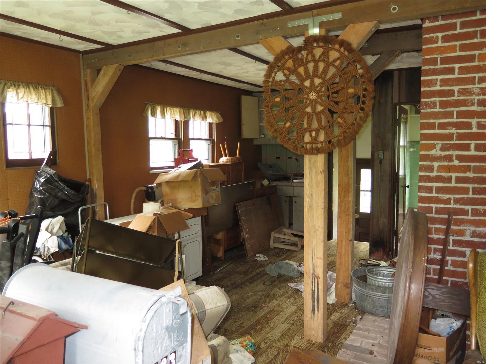 9720 Lackland Road St. Louis, MO 63114 - Photo 3 of 6 Gallery Image 3