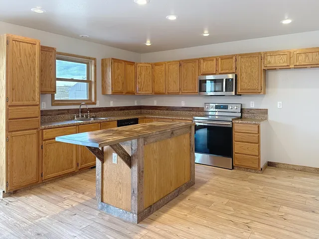 $454,000 | 299 Trabing Road, Buffalo, WY 82834