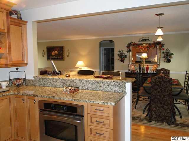 9058 Tulagi Court, Unit 58 Tega Cay, SC 29708 - Photo 2 of 16 Gallery Image 2