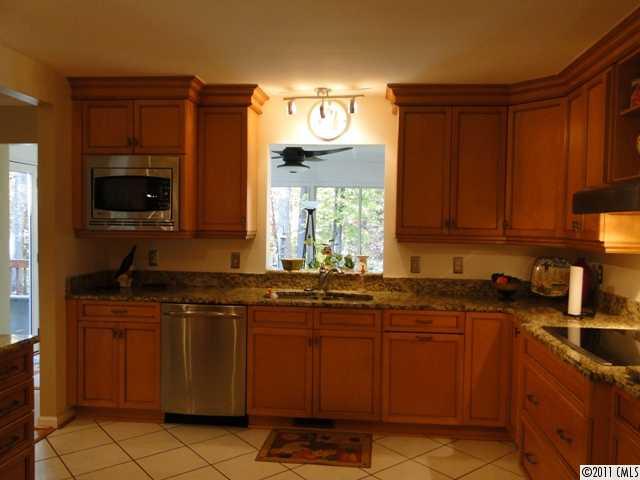 9058 Tulagi Court, Unit 58 Tega Cay, SC 29708 - Photo 3 of 16 Gallery Image 3