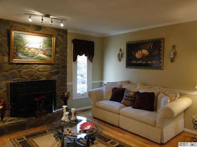 9058 Tulagi Court, Unit 58 Tega Cay, SC 29708 - Photo 6 of 16 Gallery Image 6