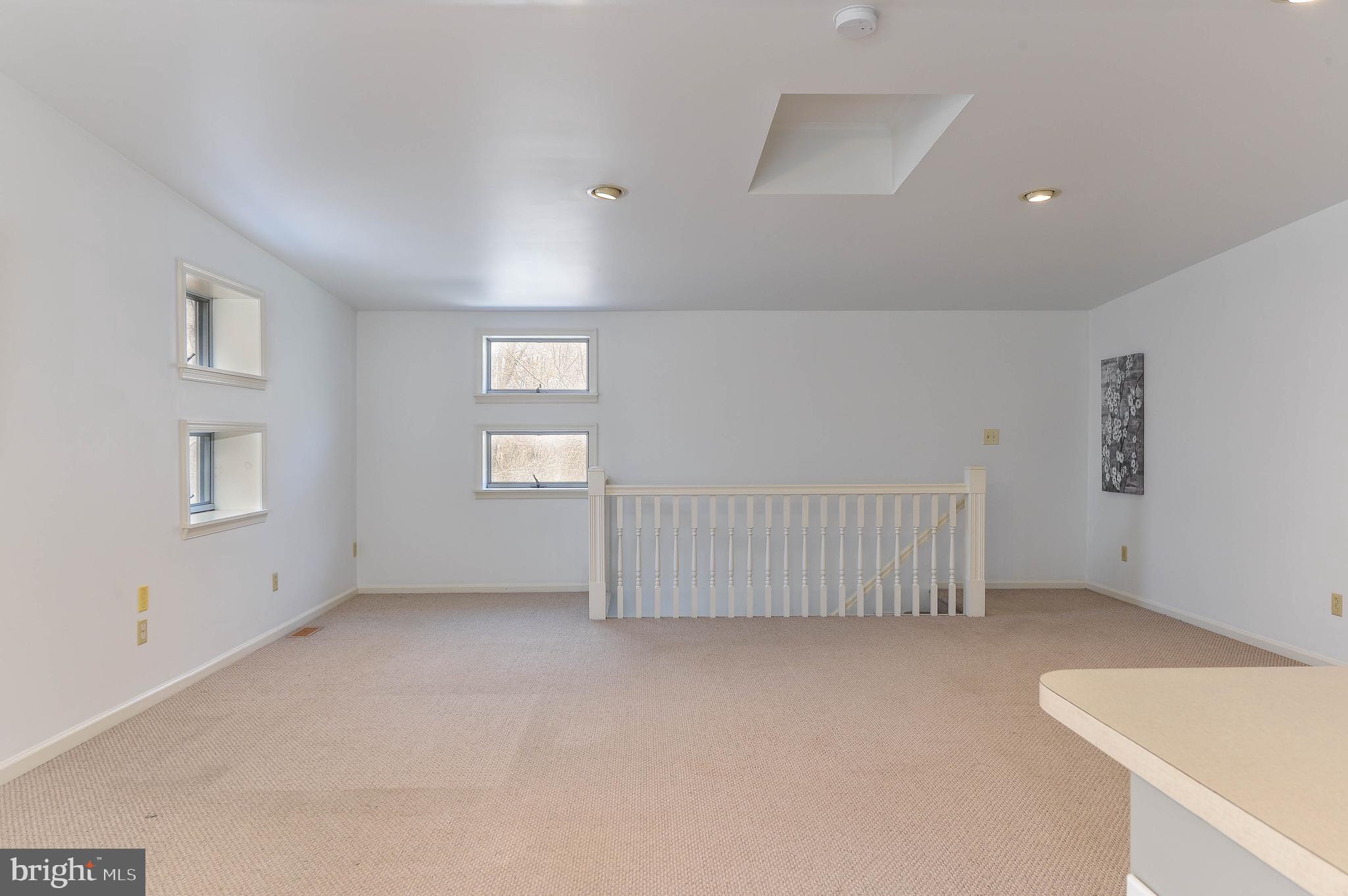 1635 Old Elk Neck Road Elkton, MD 21921 - Photo 10 of 18 Open living area