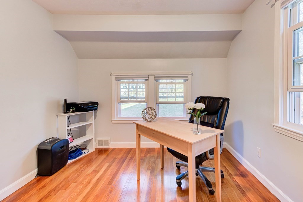46 Susan Road Marlborough, MA 01752 - Photo 20 of 42 Gallery Image 20