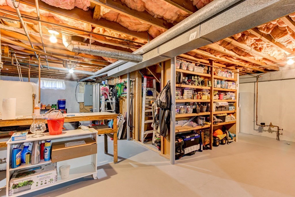 46 Susan Road Marlborough, MA 01752 - Photo 32 of 42 Gallery Image 32