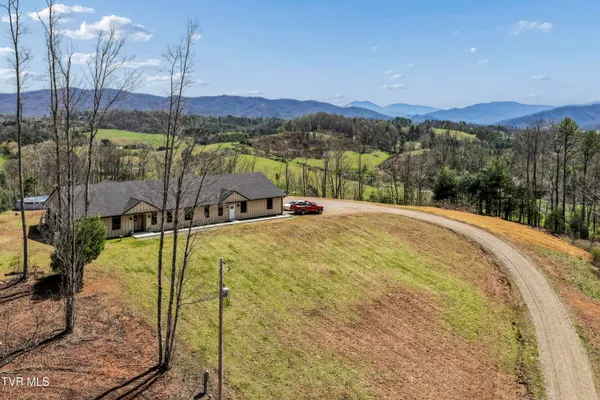 $1,200,000 | 487 Rocky Knob Road, Mountain City, TN 37683