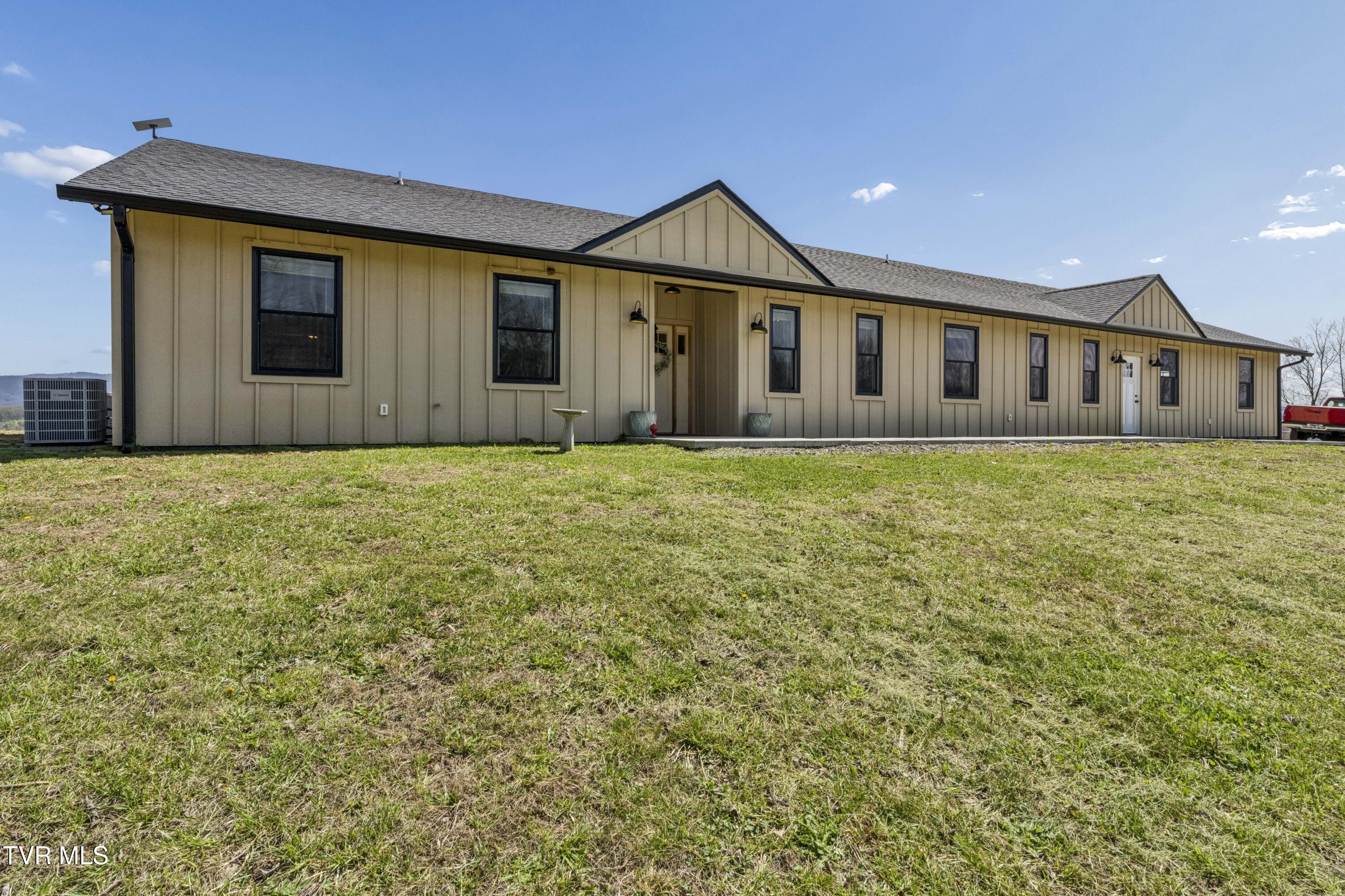 487 Rocky Knob Road Mountain City, TN 37683 - Photo 2 of 68 Rocky-52