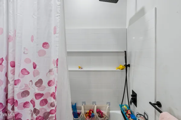 $1,200,000 | 487 Rocky Knob Road, Mountain City, TN 37683