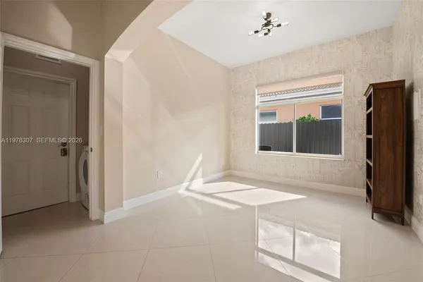 $4,900 | 15962 Southwest 62nd Street, Miami, FL 33193