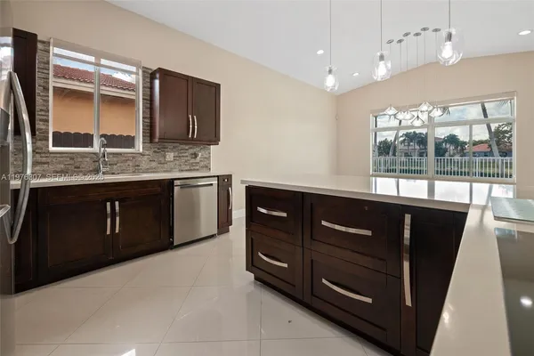 $4,900 | 15962 Southwest 62nd Street, Miami, FL 33193