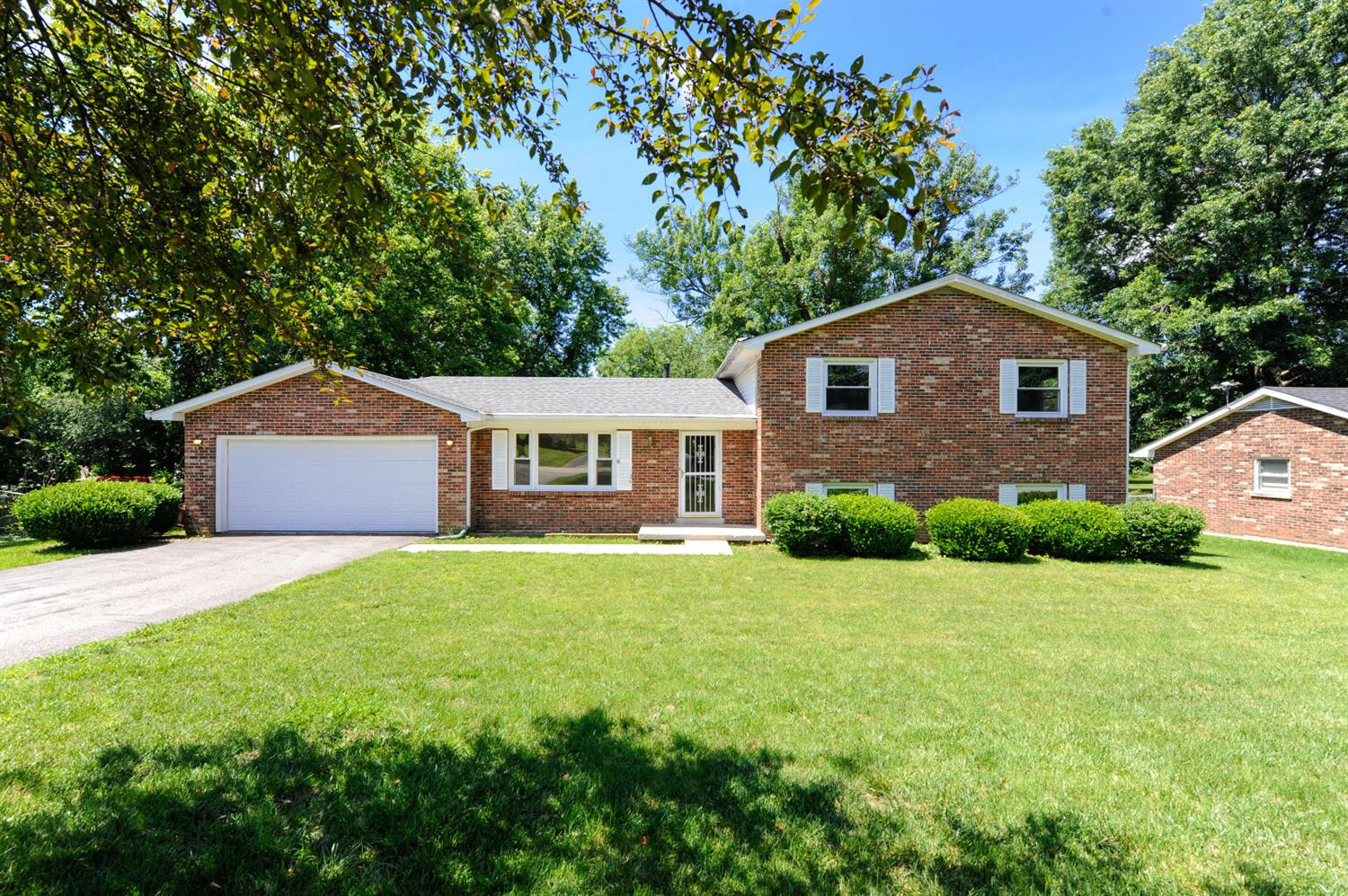 124 Bayberry Road Versailles, KY 40383 - Photo 2 of 24 Listing Photo