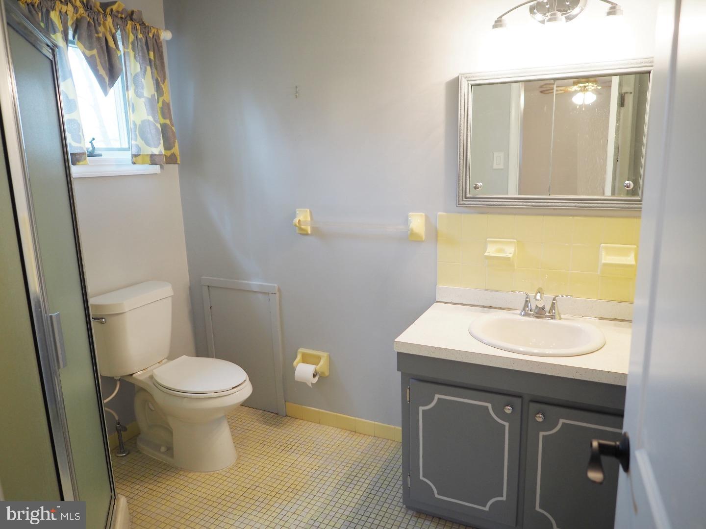 88 Iris Road Warminster, PA 18974 - Photo 14 of 24 Master Bathroom