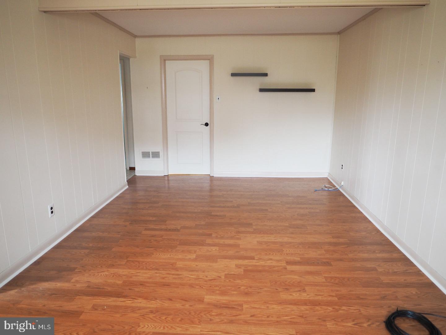 88 Iris Road Warminster, PA 18974 - Photo 8 of 24 Family Room